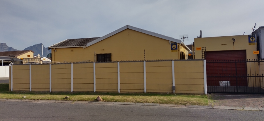 2 Bedroom Property for Sale in Wetton Western Cape